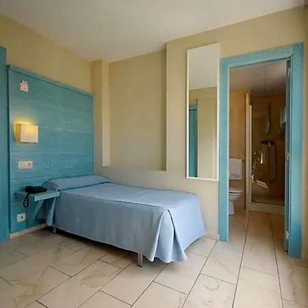 Safari Hotel 3*